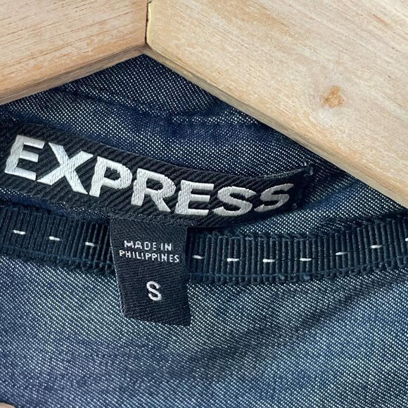 Express Womens Small Blue Chambray Button Up Shirt Roll Tab Sleeve Top - Picture 8 of 10